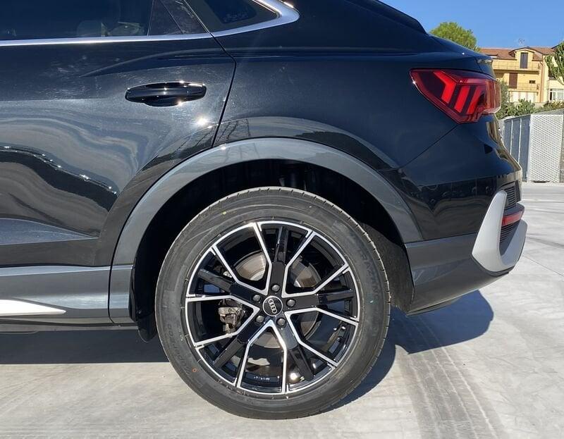 Audi Q3 SPB S Line esterno 2.0 TDI 150CV S-Tronic quattro 35