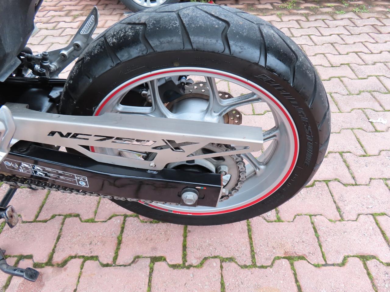 Honda NC 750X FULL 15.000 KM PARI AL NUOVO