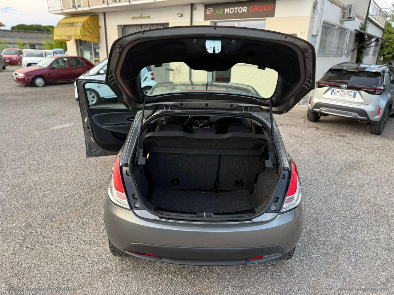 LANCIA Ypsilon 1.2 69 CV 5p. S&S Gold