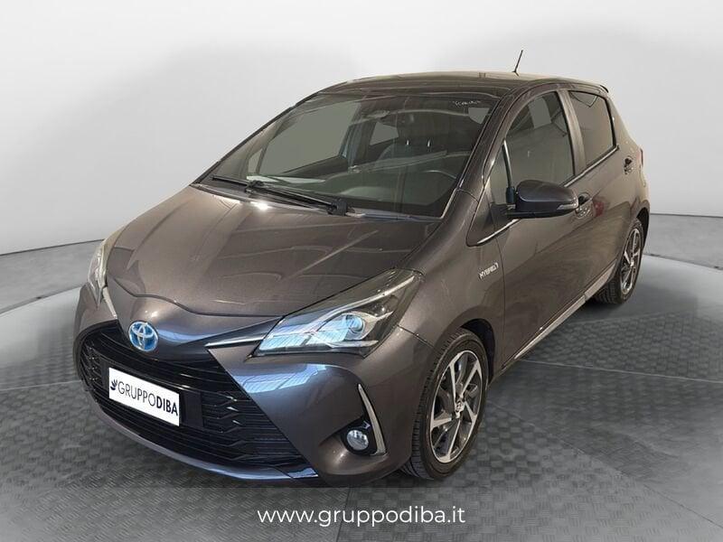 Toyota Yaris III 2017 5p Benzina 5p 1.5h Trend Grey Edition my18