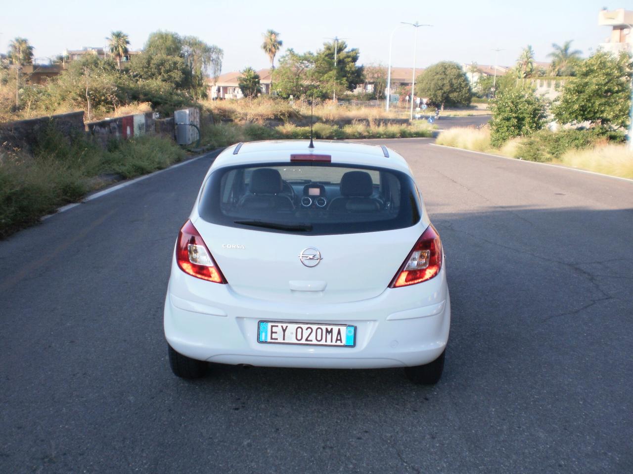 Opel Corsa 1.2 5 porte Cosmo GPL PELLE