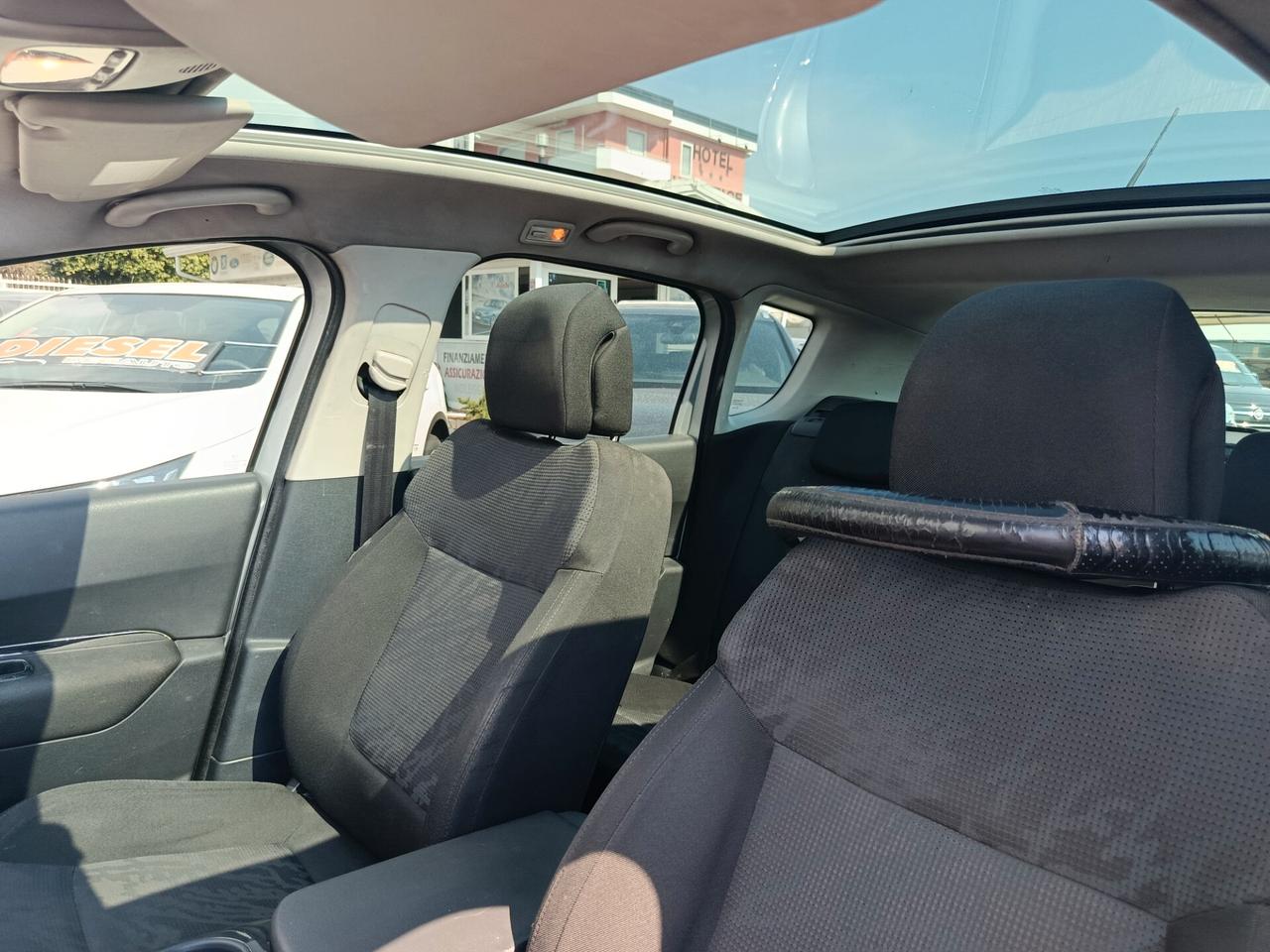 Peugeot 3008 1.6 HDi 112CV cambio robotizzato Premium