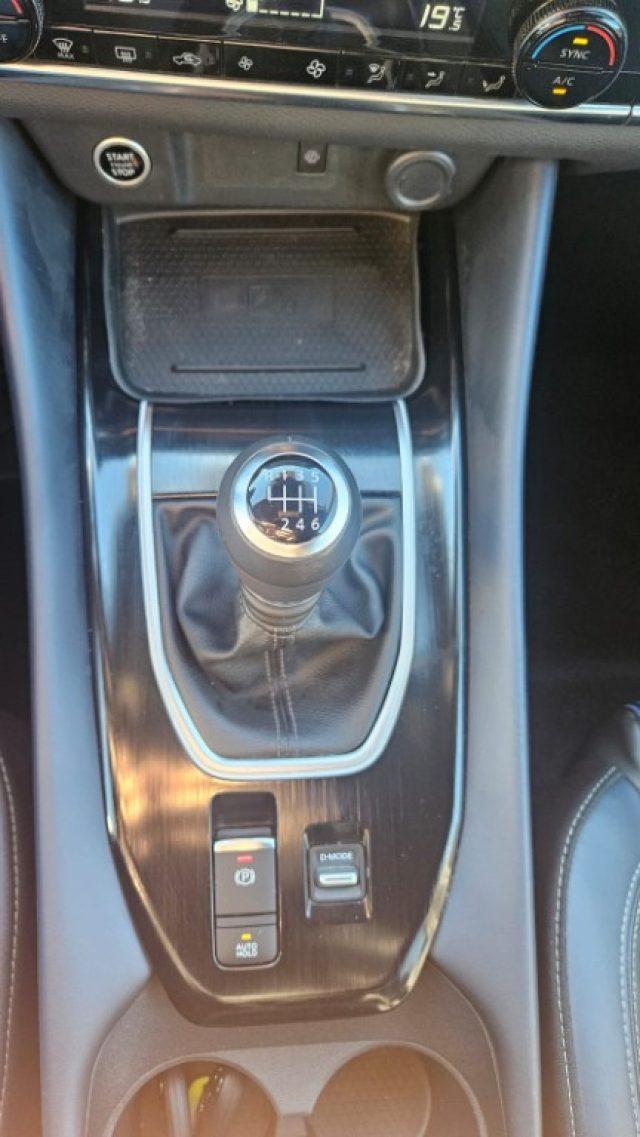 NISSAN Qashqai MHEV 140 CV Tekna