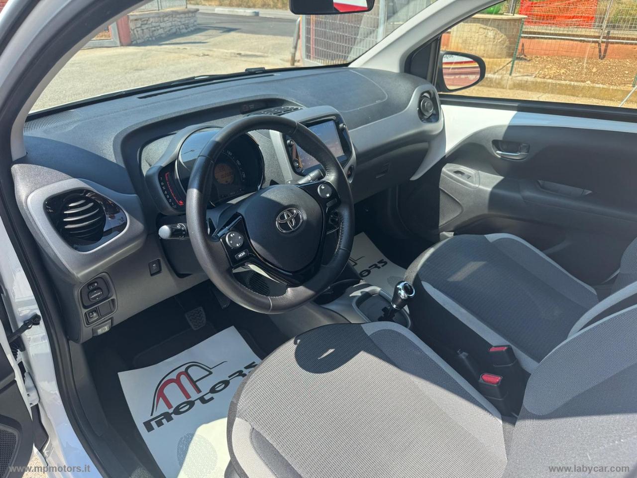 TOYOTA AYGO CONNECT 5P. AUTOMATICA 1.0 72CV