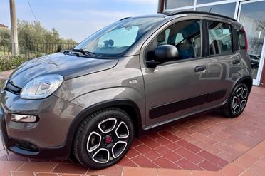Fiat Panda 1.0 FireFly S&S Hybrid City Life da 120 euro al mese