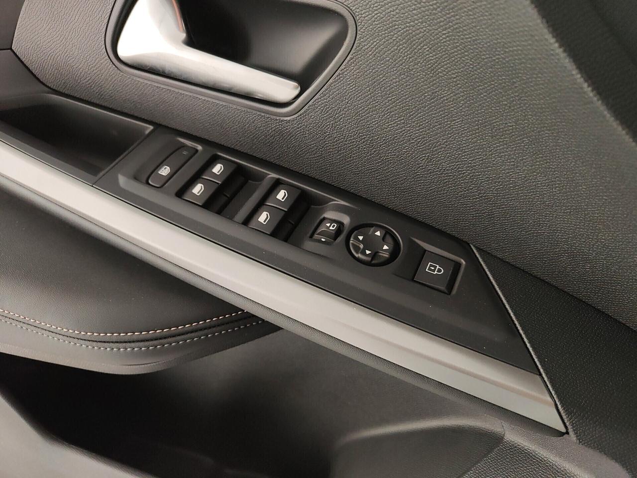 Peugeot 3008 e-3008 motore elettrico (73kWh) 210 CV Allure