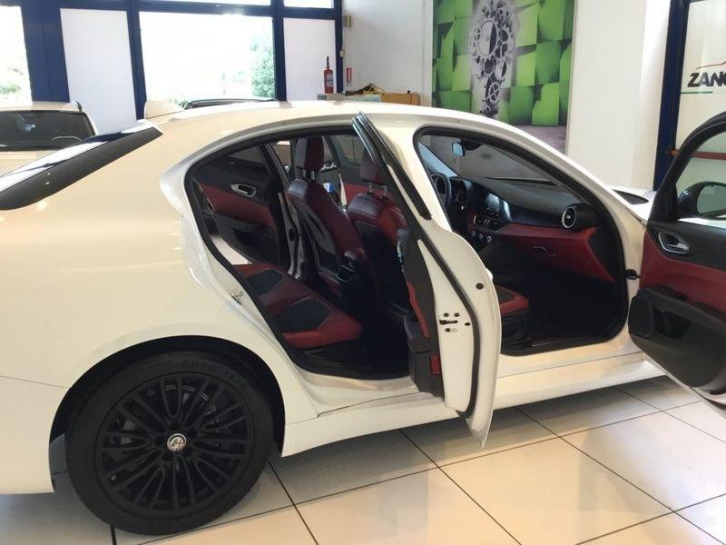 Alfa Romeo Giulia 2.2 Turbo Diesel 180 CV AT8 Super MY16
