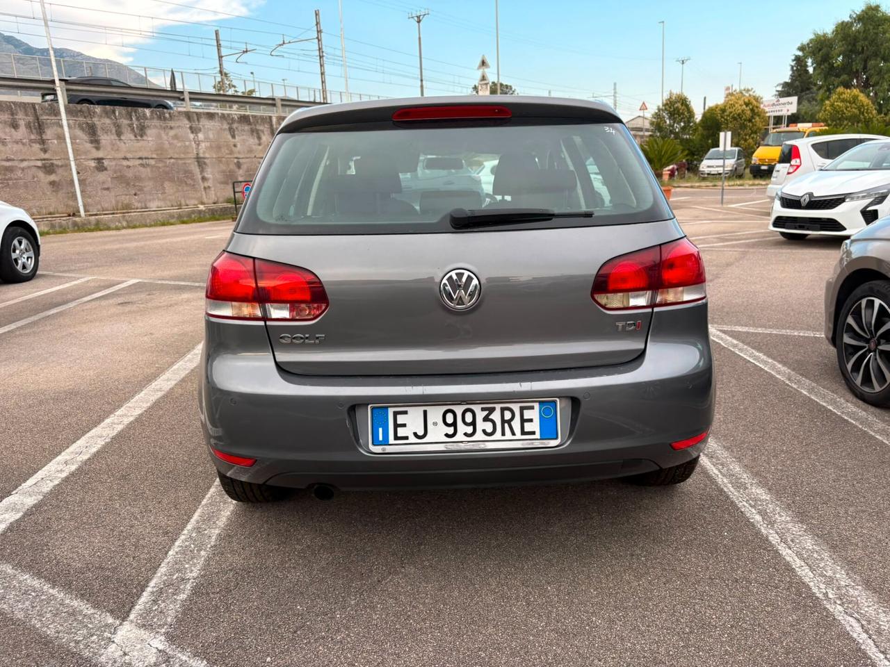 Volkswagen Golf 1.6 TDI DPF 5p. Highline