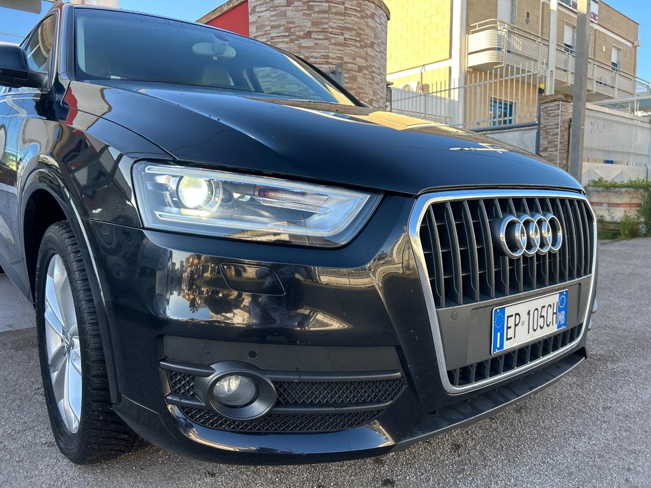 Audi Q3 2.0 TDI 140 cv-2013/LED/NAVI/18”