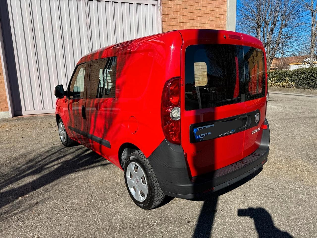 Fiat Doblo 1.6 diesel 77 kw - 2011