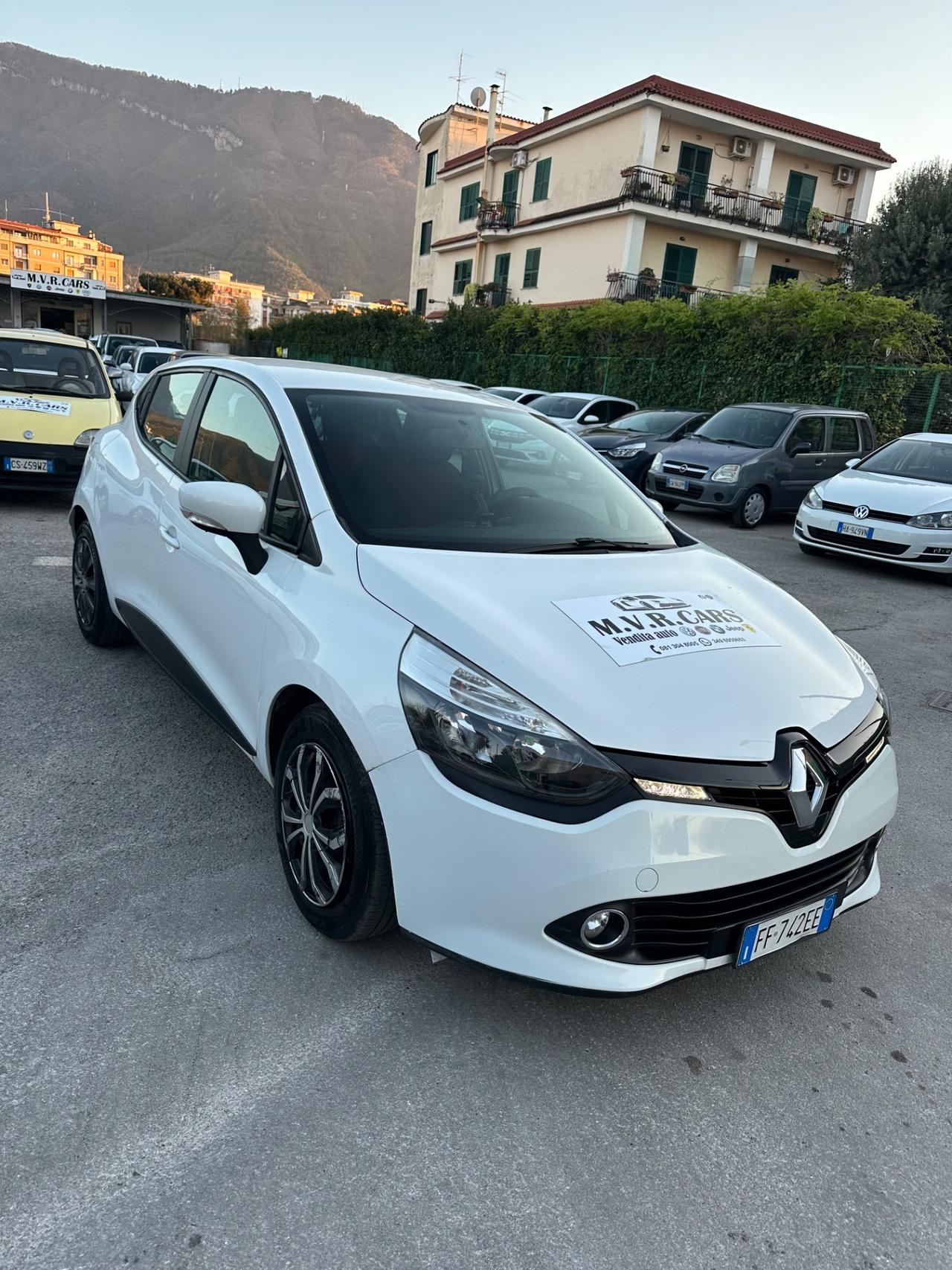 Renault Clio 1.2 75CV 5 porte Zen