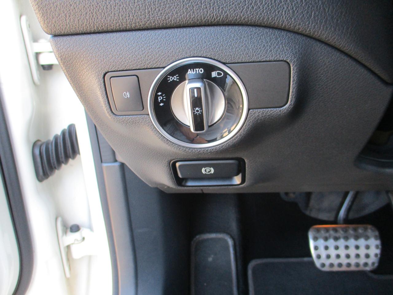 Mercedes-benz CLA 180 d Automatic Premium