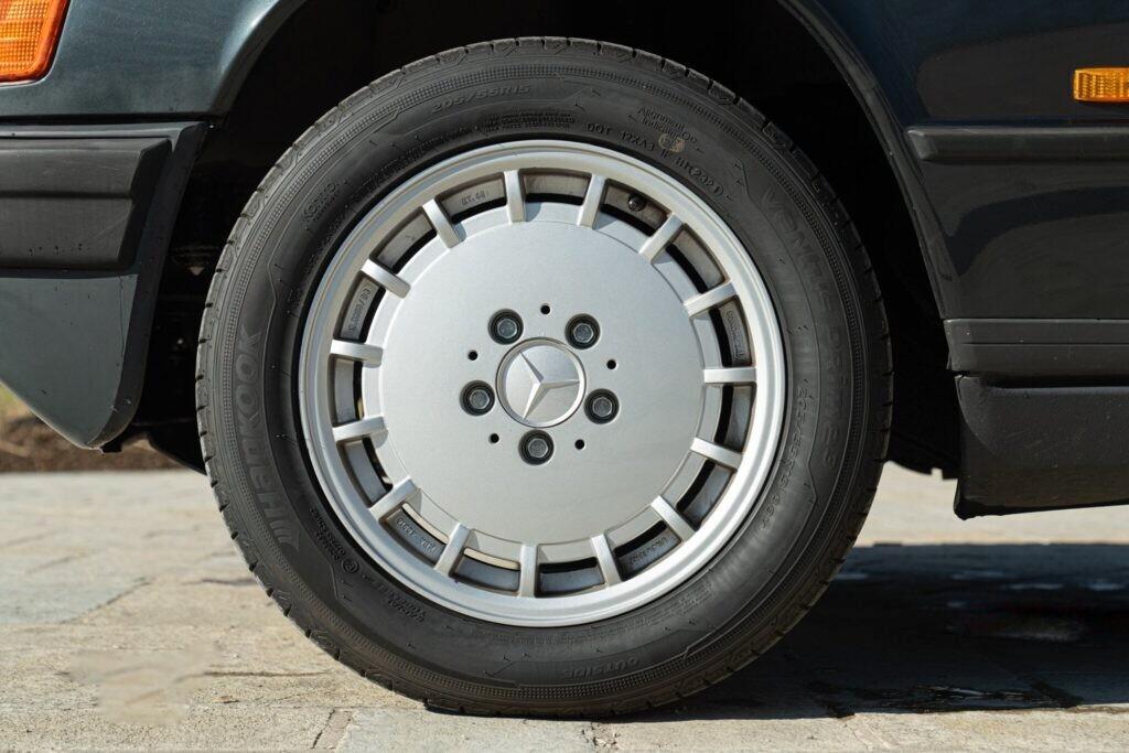 Mercedes-benz 190 E - MER00293