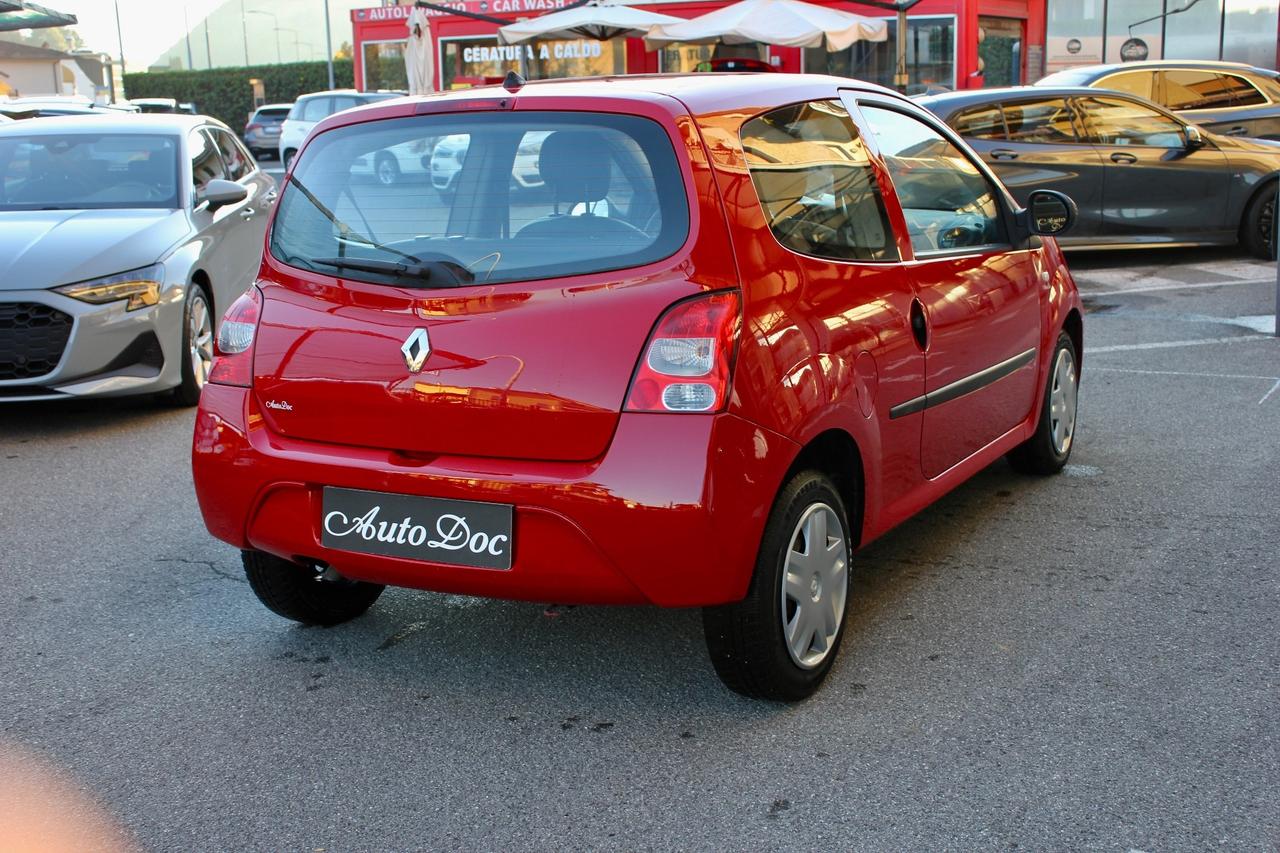 Renault Twingo 1.2 16V DISTRIBUZIONE E TAGLIANDO APPENA FATTI