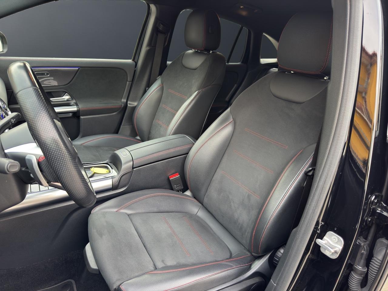 MERCEDES-BENZ GLA 180 d AUT. AMG LINE PREMIUM PLUS - MY24