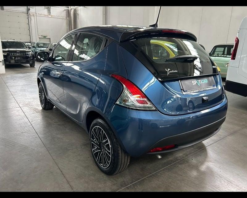 Lancia Ypsilon 1.0 FireFly 5 porte S&S Hybrid Gold