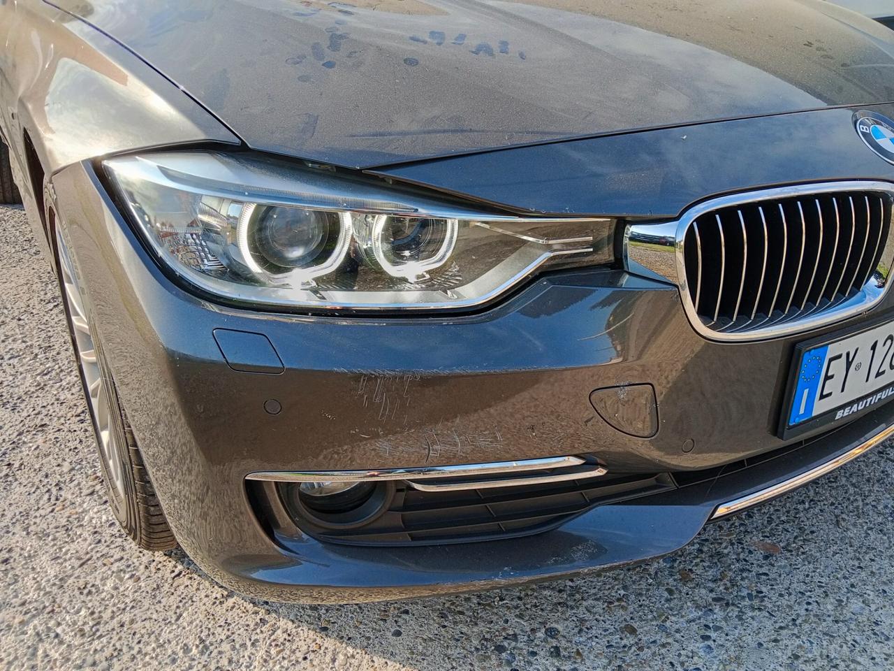 Bmw 318d Touring Luxury Automatica CRASH/ SINISTRATA