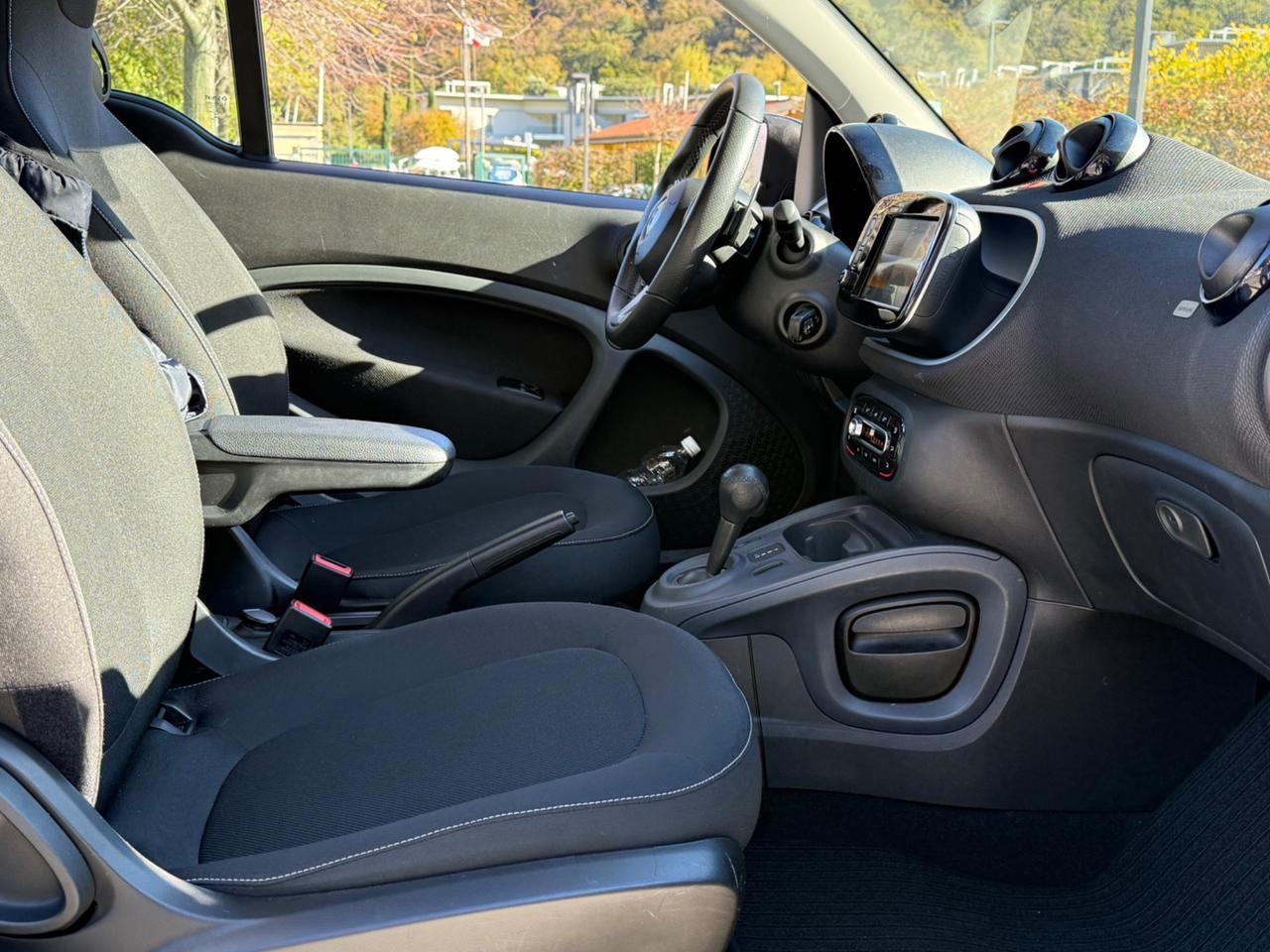 Smart Fortwo 90CV Parisblue Superpassion NAVI LED