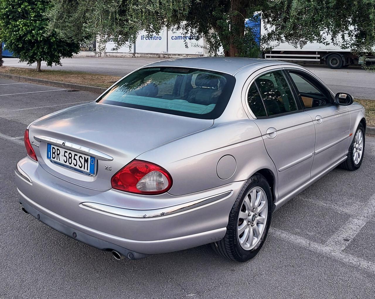JAGUAR X-TYPE 2.5 4X4 GPL 08/2001