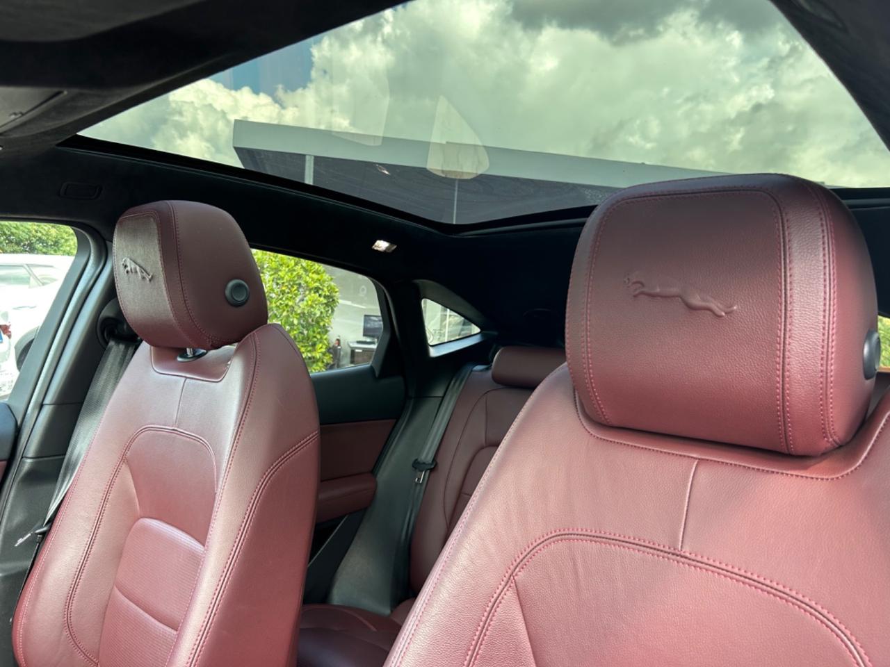 Jaguar E-Pace 2.0D I4 204 CV AWD Auto R-Dynamic HSE