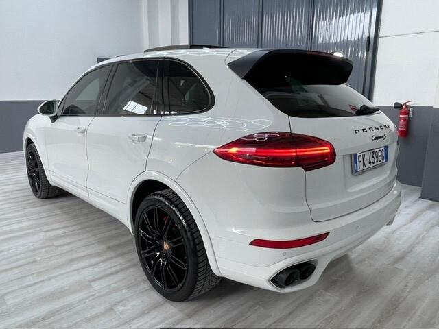 Porsche Cayenne 4.1 S Diesel Platinum Edition