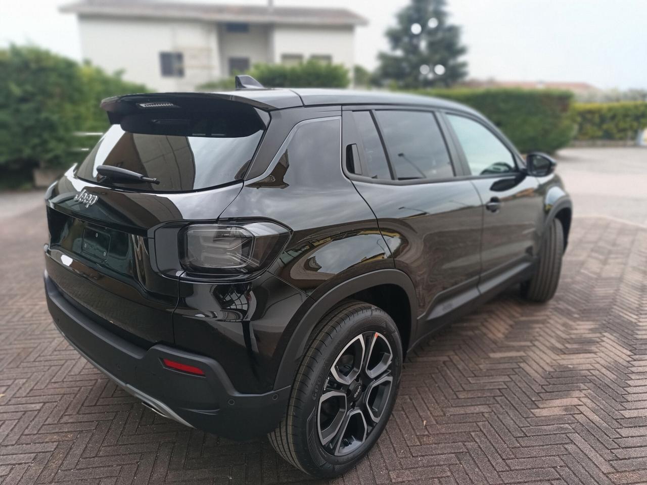 Jeep Avenger 1.2 Turbo 100 CV MHEV Summit