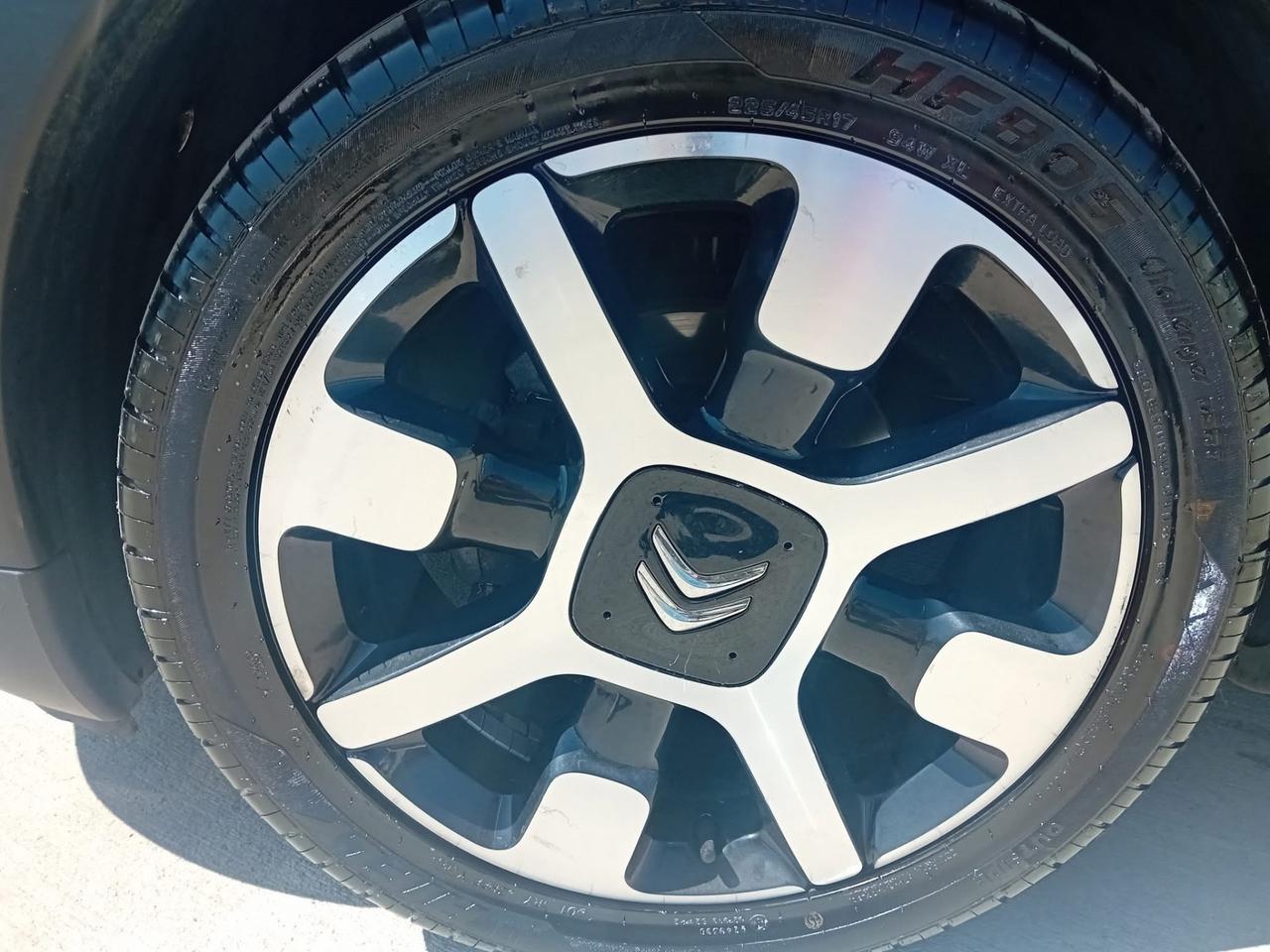 Citroen C4 Cactus BlueHDi 100 S&S Shine