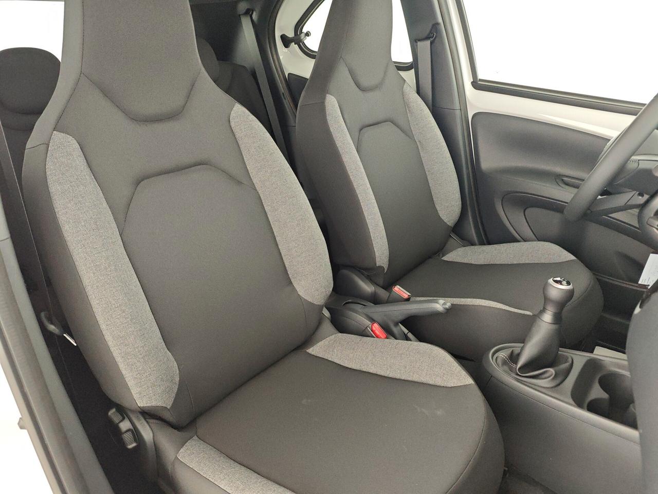 Toyota Aygo X 1.0 VVT-i 72 CV 5 porte Active