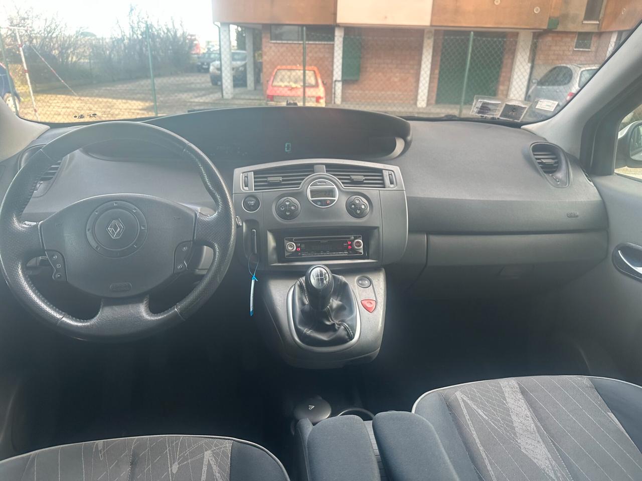 Renault Scenic 1.5 dCi (12 RATE)