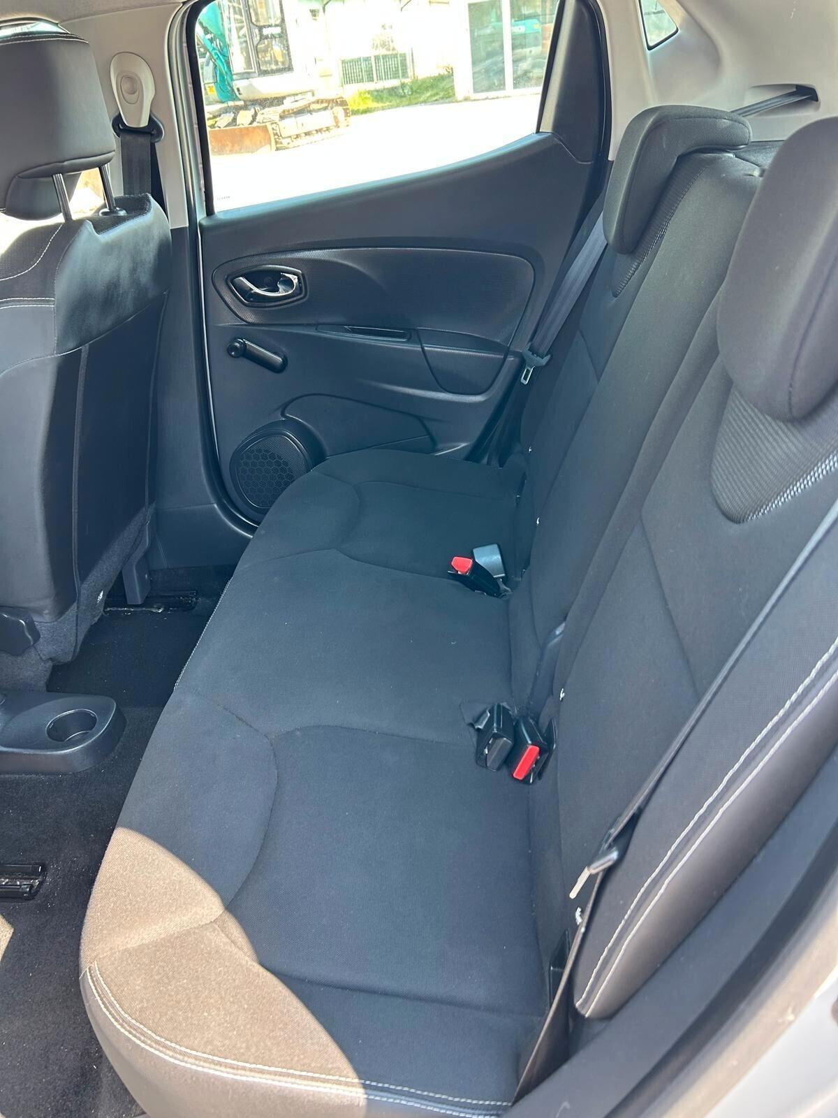 Renault Clio 1.2 75CV 5 porte Live ok neo patentati