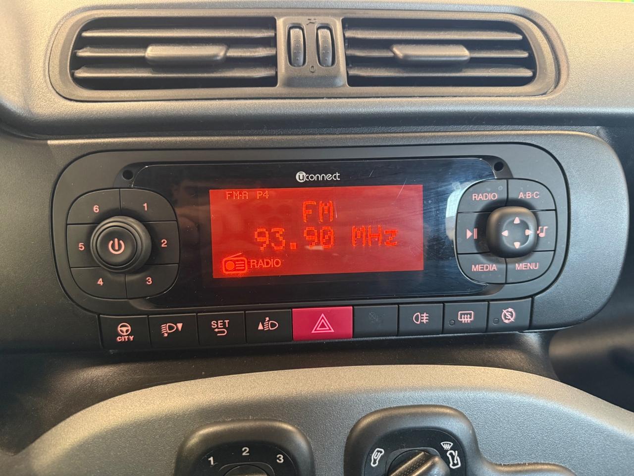 Fiat Panda 1.0 FireFly S&S Hybrid City Life. PREZZO SENZA VINCOLI