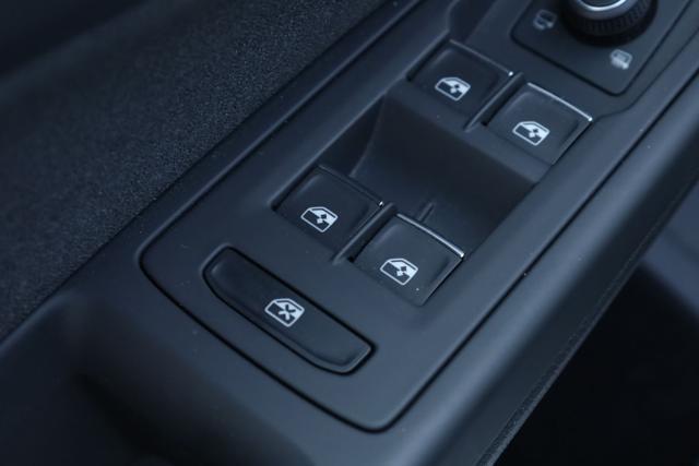 VOLKSWAGEN Golf 2.0 TDI 115 CV SCR Life