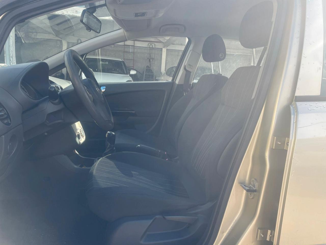 Opel Corsa 1.2 5 porte Cosmo