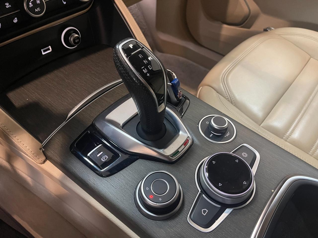 Alfa Romeo Stelvio 2.2 Turbodiesel 190 CV AT8 Q4 Ti