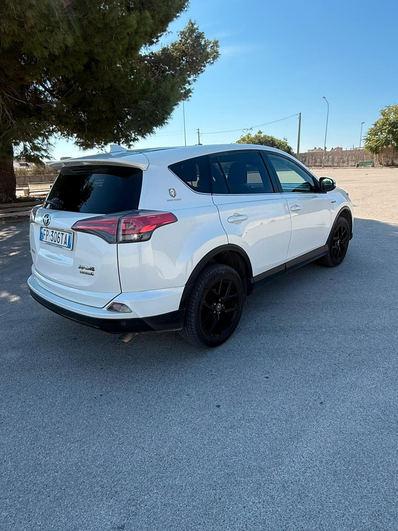 Toyota RAV 4 RAV4 2.5 Hybrid 2WD Lounge