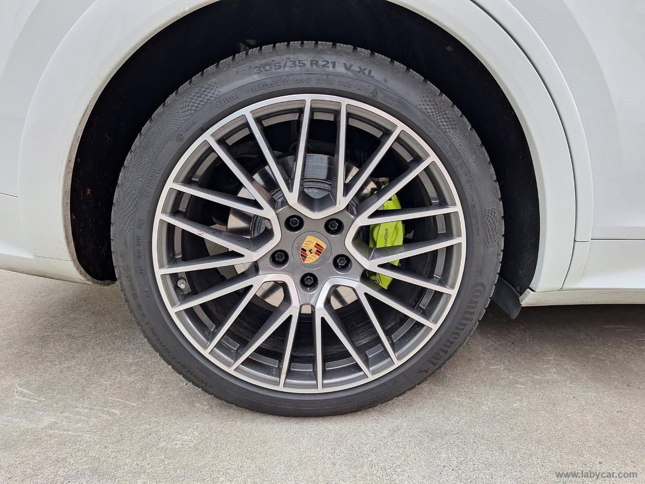 PORSCHE Cayenne Coupé 3.0 V6 E-Hybrid PlatINUM TETTO CARBONIO