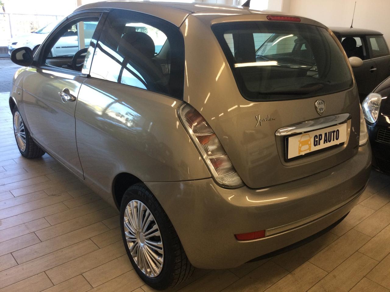 Lancia Ypsilon 1.2 69 CV Argento