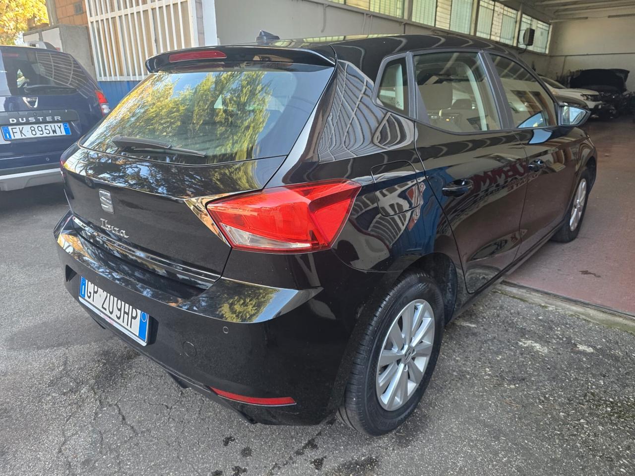 Seat Ibiza 1.0 MPI 5 porte Business rate 125,00 mese