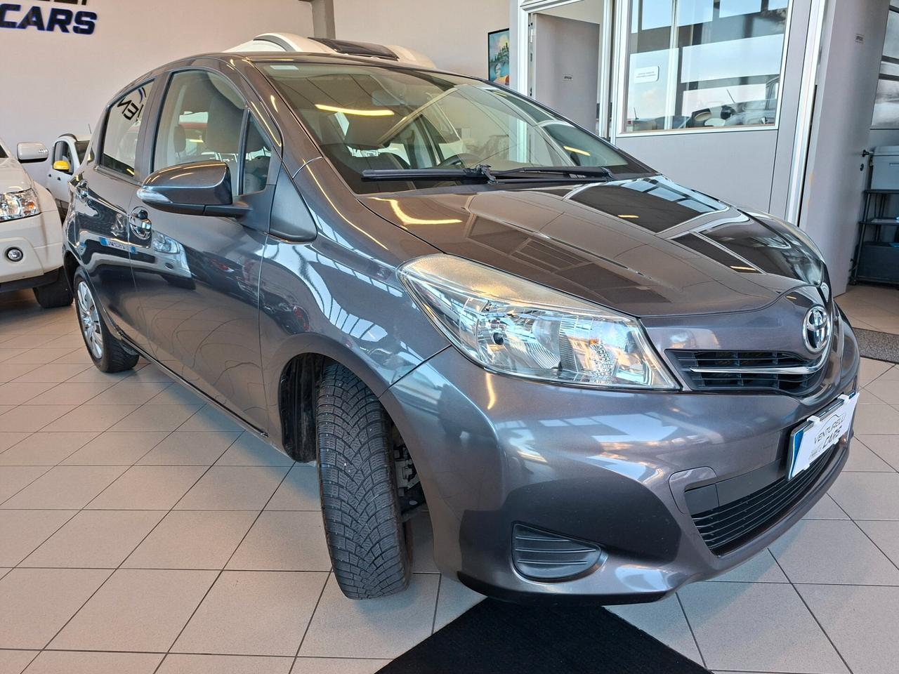 Toyota Yaris 1.0 5 porte Active