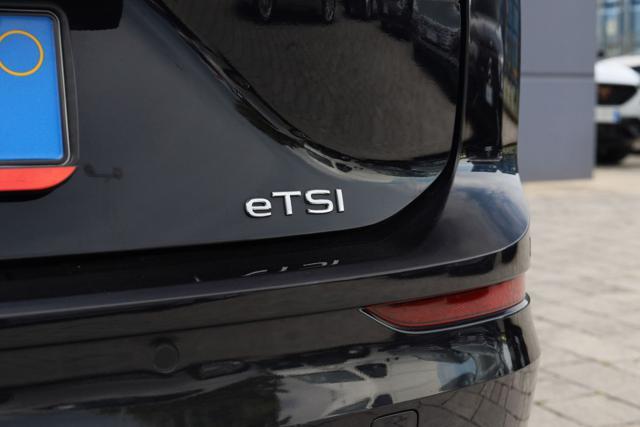 VOLKSWAGEN Golf Variant 1.0 eTSI EVO DSG Life