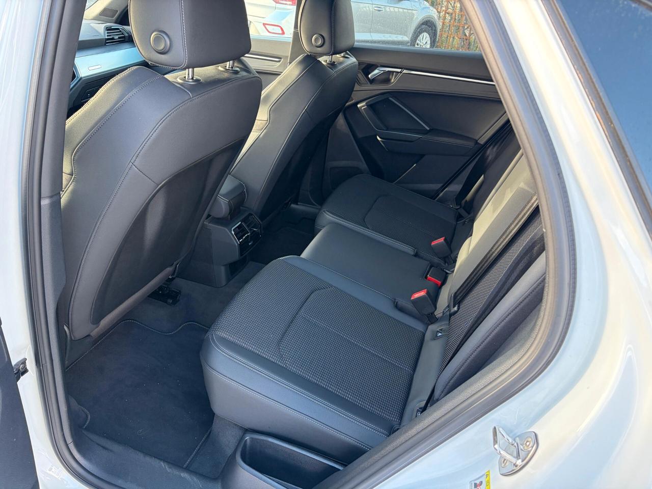 Audi Q3 SPB 35 TDI S line edition