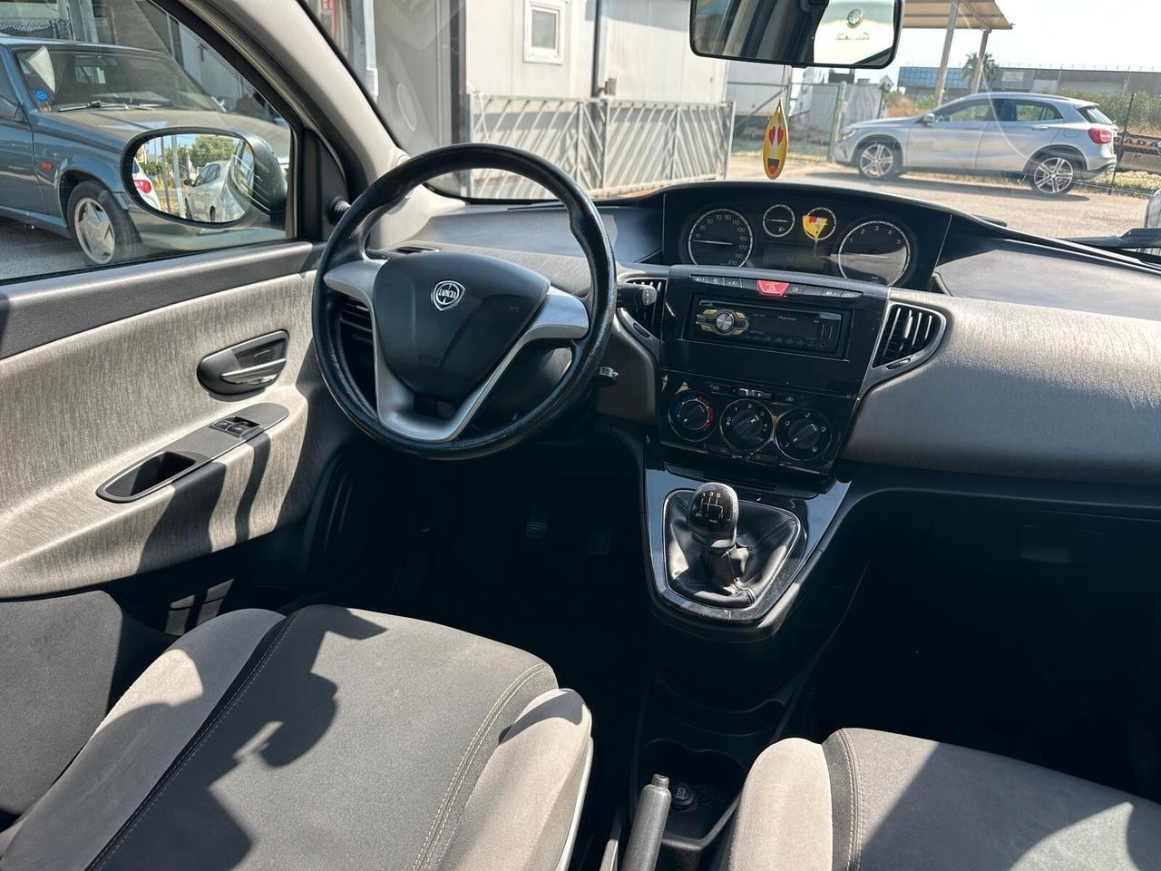 Lancia Ypsilon 1.2 Benzina