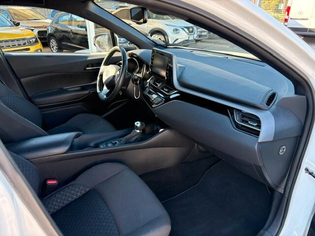 Toyota C-HR 1.8 Hybrid E-CVT Active