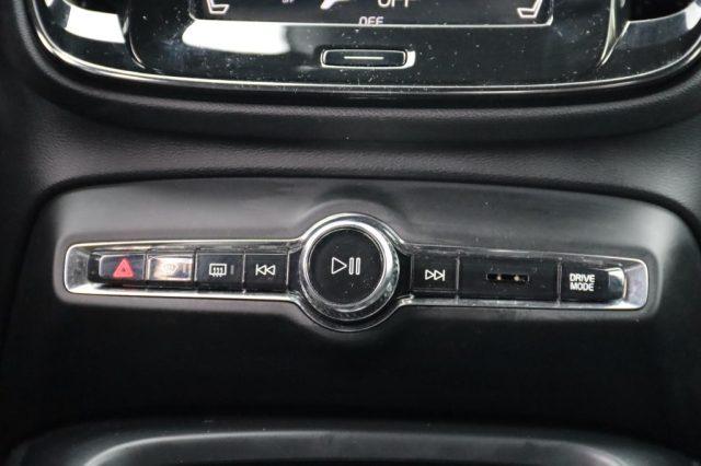 VOLVO XC40 D3 AWD Geartronic R-design
