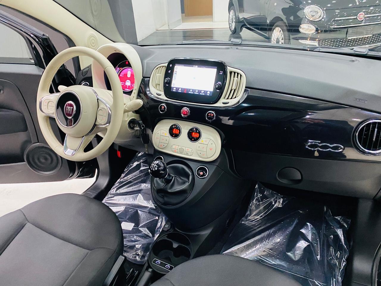 Fiat 500 1.0 Hybrid Dolcevita Navy CarPlay Prezzo promo 10999