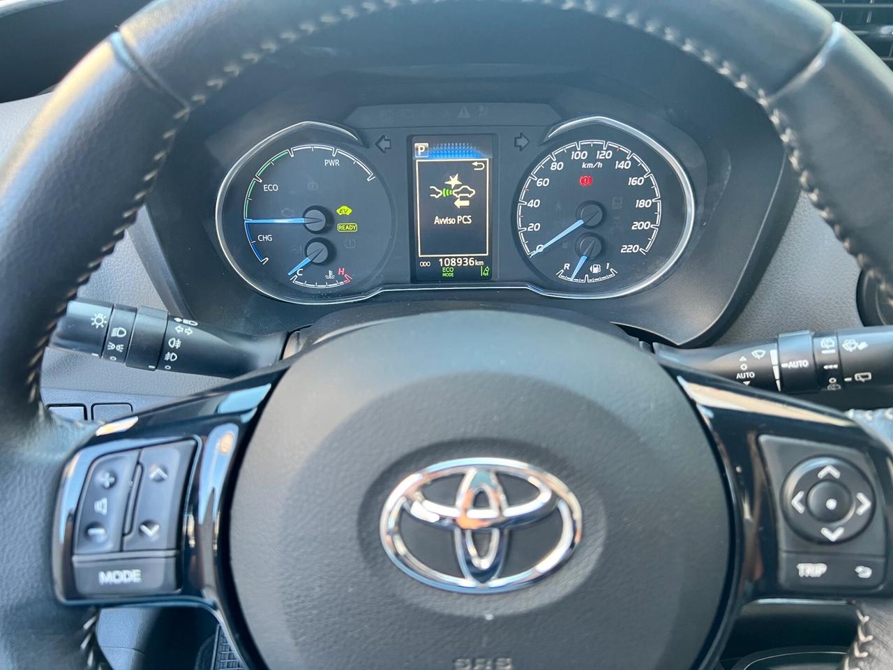 Toyota Yaris 5pt 1.5h HYBRID Style my18 AUTO/CAMERA OK NEOPAT.