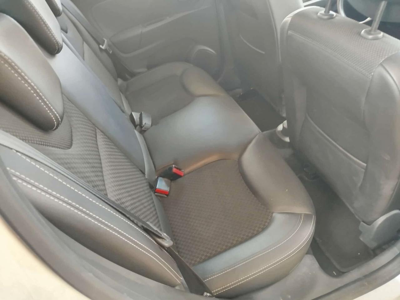 Renault Clio dCi 8V 90 CV 5 porte Moschino Intens