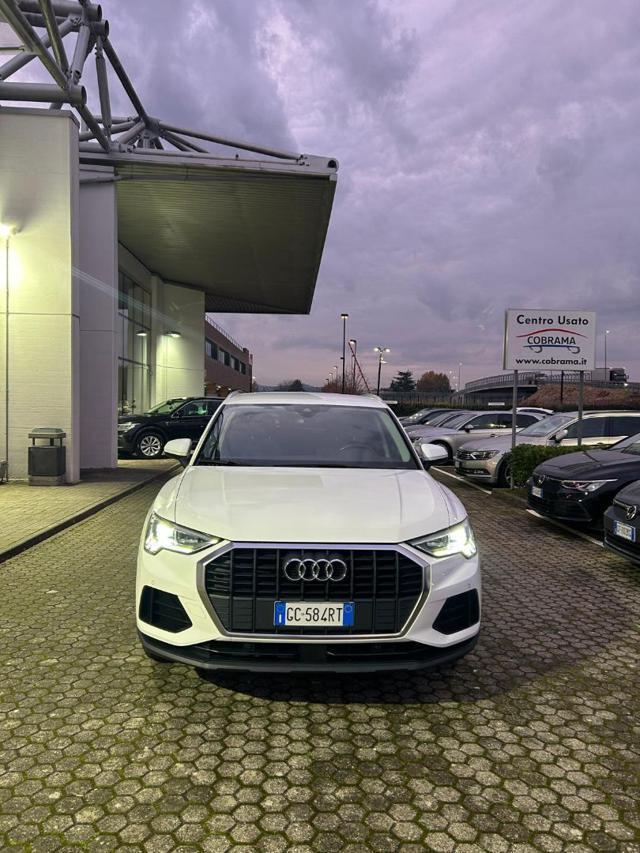 AUDI Q3 35 TDI S tronic Business