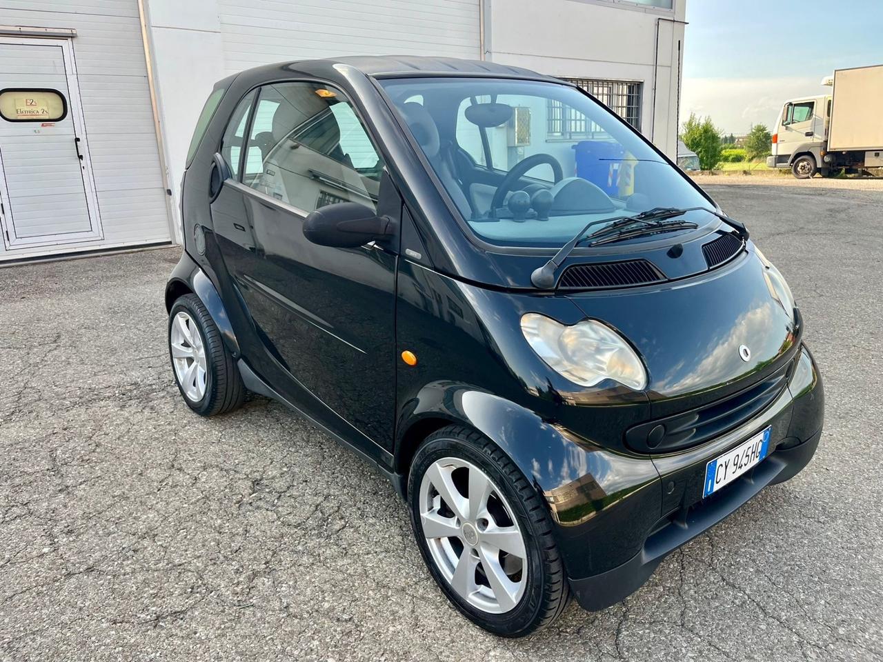 Smart ForTwo 700 coupé pulse (45 kW) per neopatentati