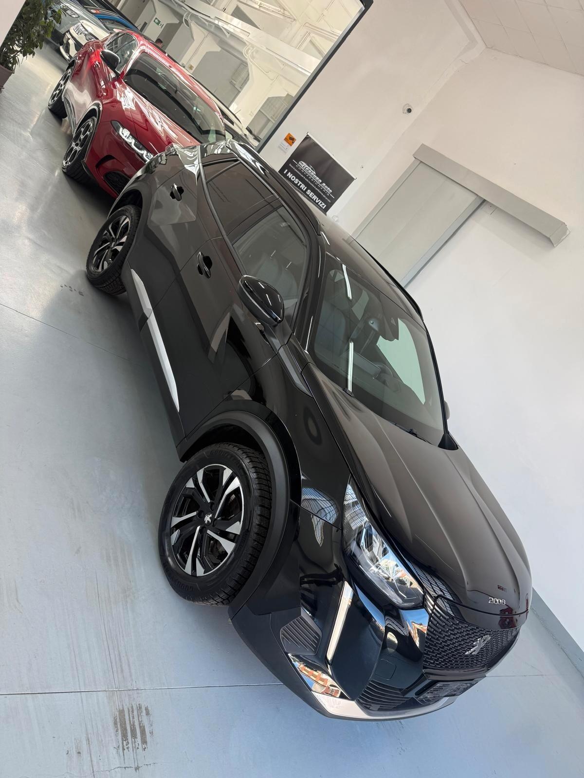 Peugeot 2008 PureTech 100 S&S Allure Pack